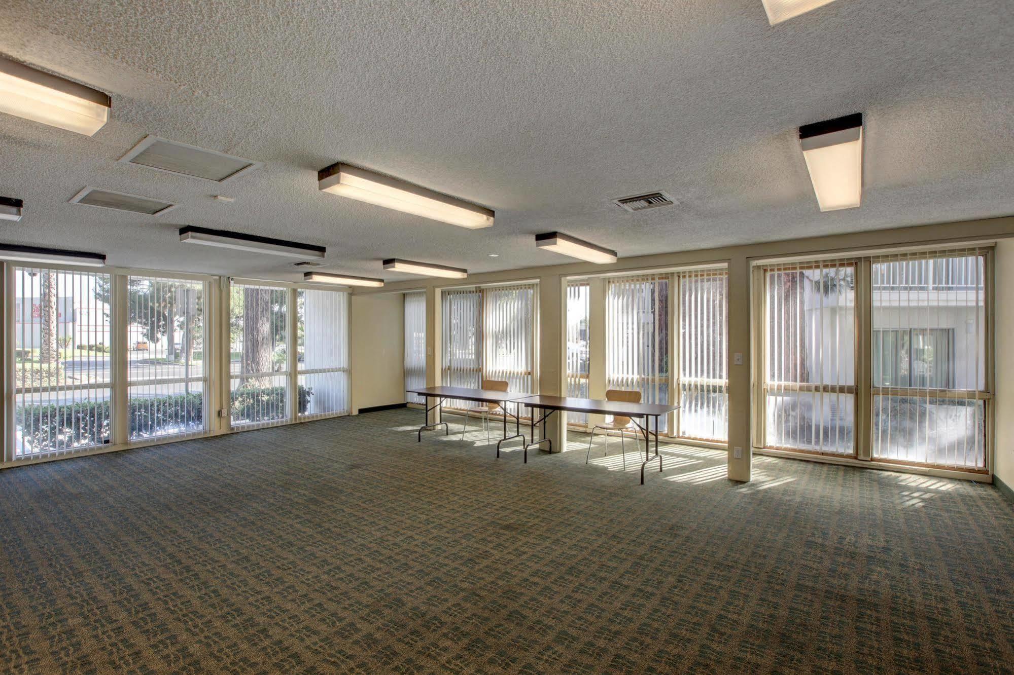 6-santa Ana, Ca - Irvine - Orange County Airport Hotel