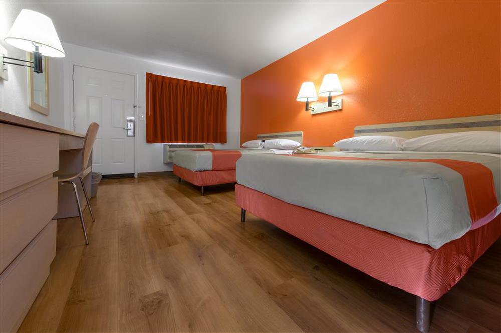 6-santa Ana, Ca - Irvine - Orange County Airport Hotel Santa Ana
